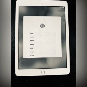 Apple IPad 5th Gen, 32GB, Wi-Fi and Cellular, excellent condition
